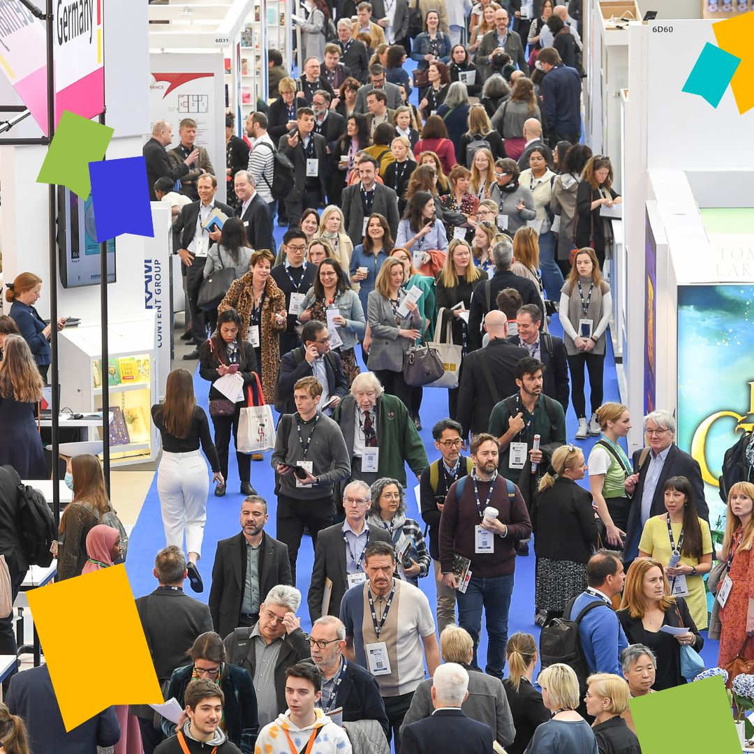 A large crowd walking the halls of London Book Fair